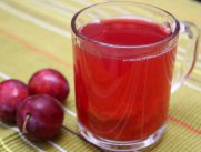 Как варить компот из слив на зиму?