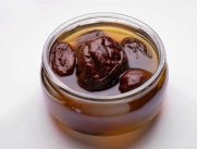 Как варить компот из чернослива для ребенка?